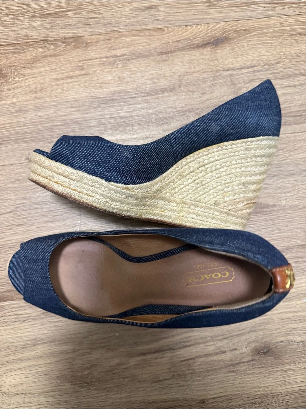 Coach women peep